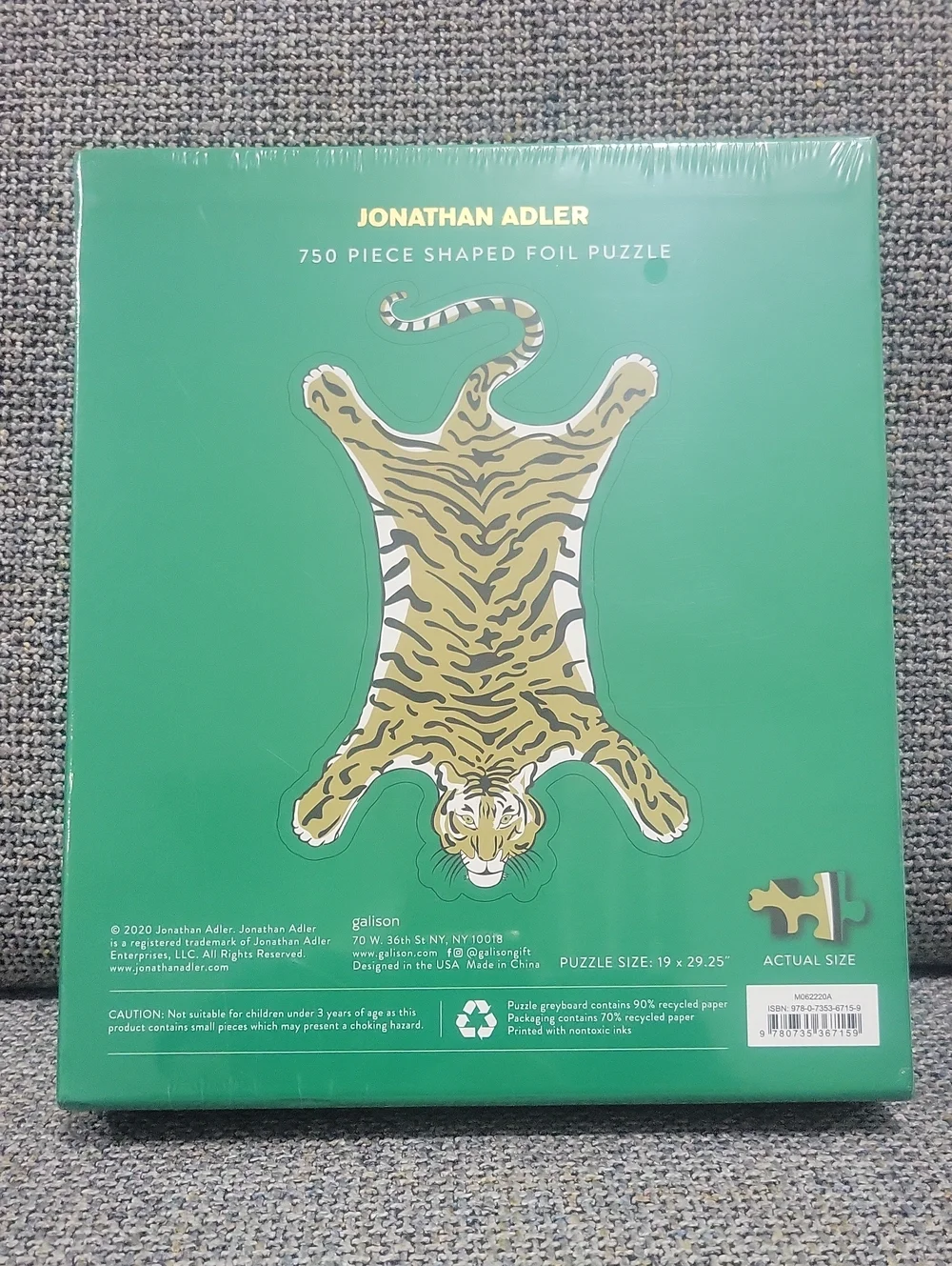 JONATHAN ADLER Safari 750-Piece Shaped Foil Puzzle